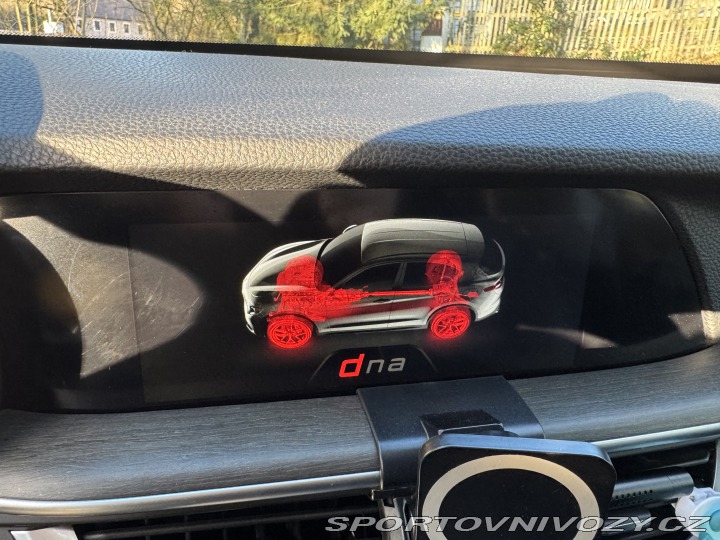 Alfa Romeo Stelvio 2017