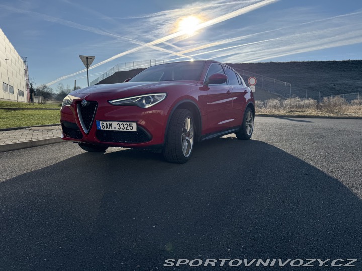 Alfa Romeo Stelvio 2017