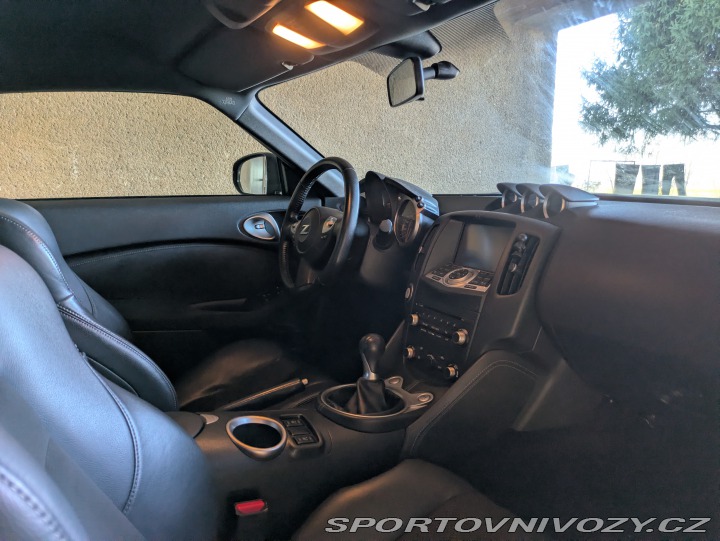 Nissan 370 Z  2014