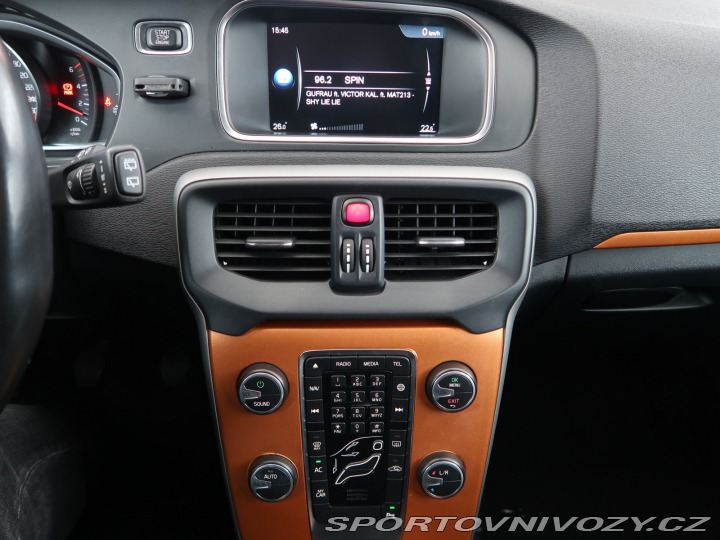 Volvo V40 2.0 D4 2015