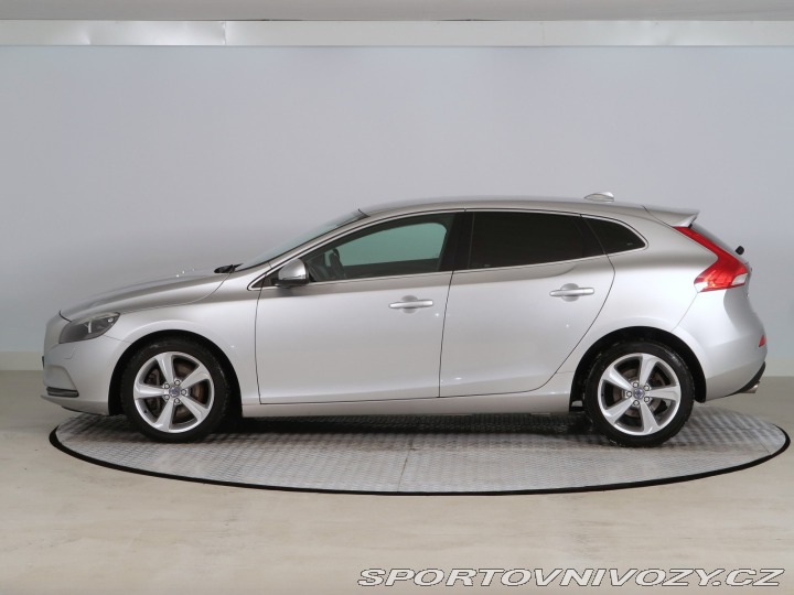Volvo V40 2.0 D4 2015