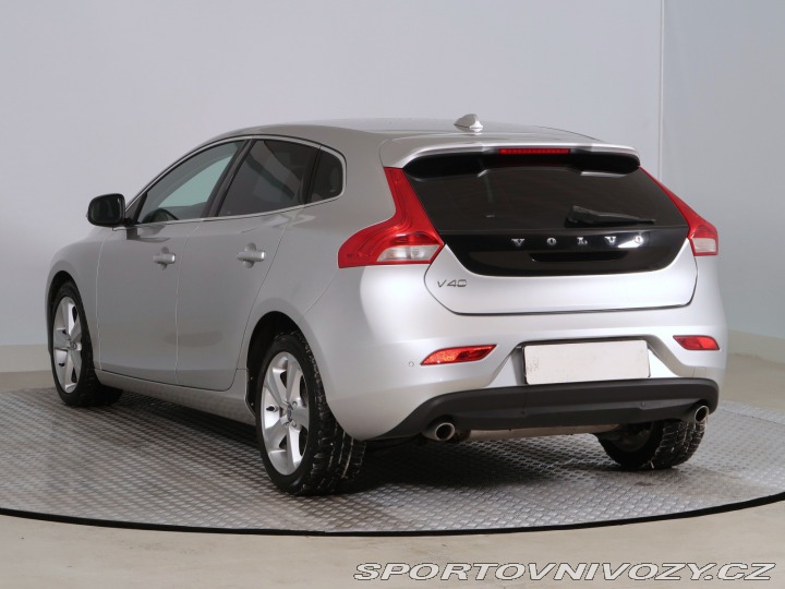 Volvo V40 2.0 D4 2015