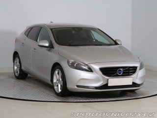 Volvo V40 2.0 D4 2015