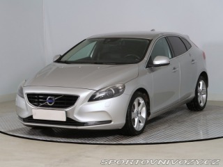 Volvo V40 2.0 D4 2015