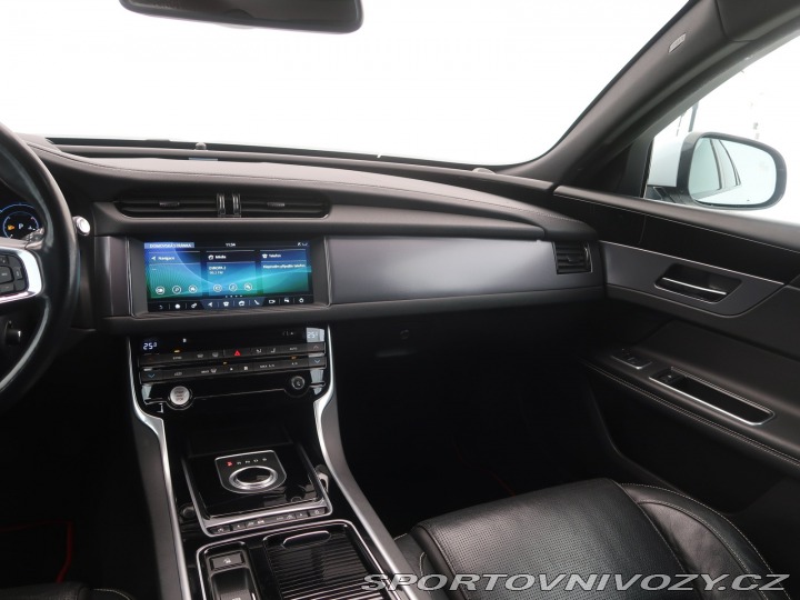 Jaguar XF 30d 2017