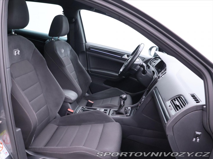 Volkswagen Golf 2,0 TSI R 228kW 4Motion V 2017