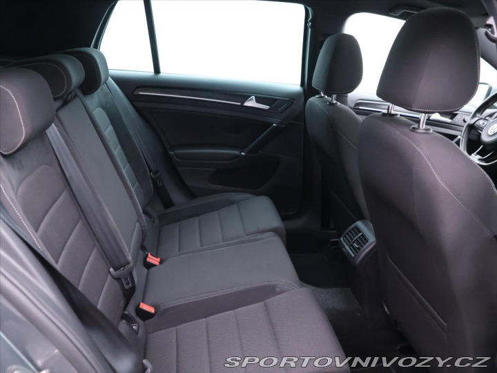 Volkswagen Golf 2,0 TSI R 228kW 4Motion V 2017