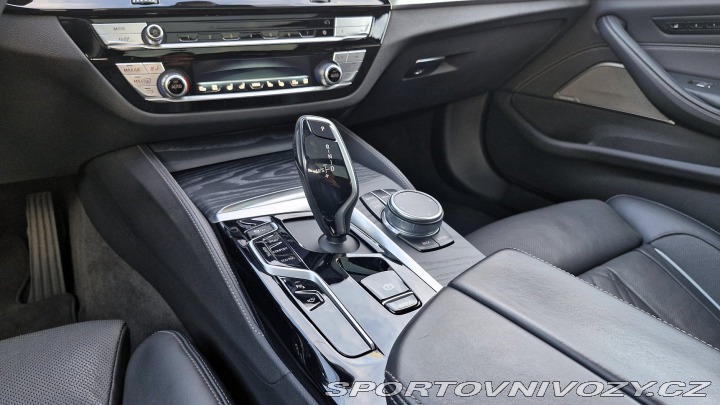 BMW 5 540i xDrive 2021