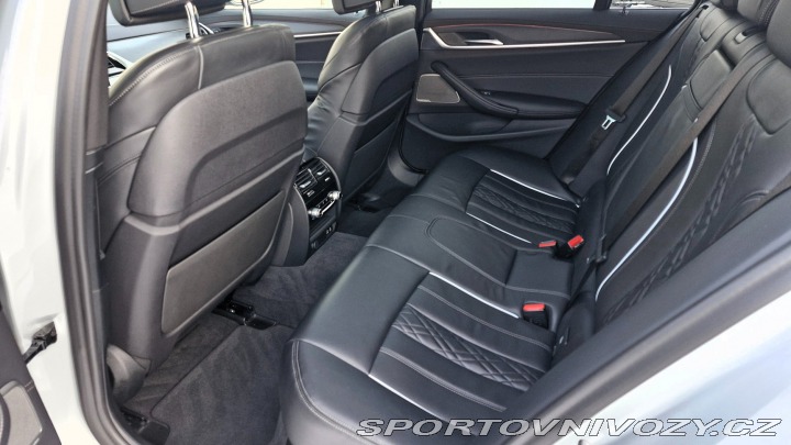 BMW 5 540i xDrive 2021