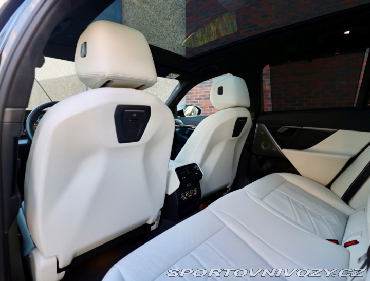 BMW 5 Touring 550e xDrive | ť 2025