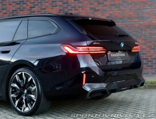 BMW 5 Touring  550e xDrive  | ť 2025