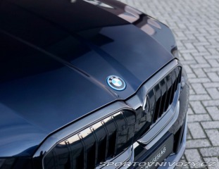 BMW 5 Touring  550e xDrive  | ť 2025