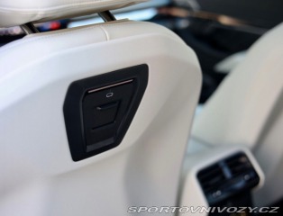 BMW 5 Touring  550e xDrive  | ť 2025