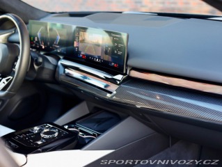 BMW 5 Touring  550e xDrive  | ť 2025