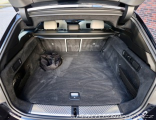 BMW 5 Touring  550e xDrive  | ť 2025