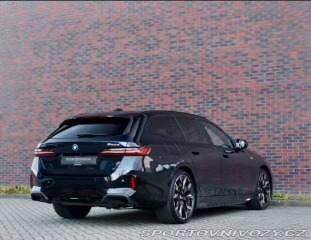 BMW 5 Touring  550e xDrive  | ť 2025