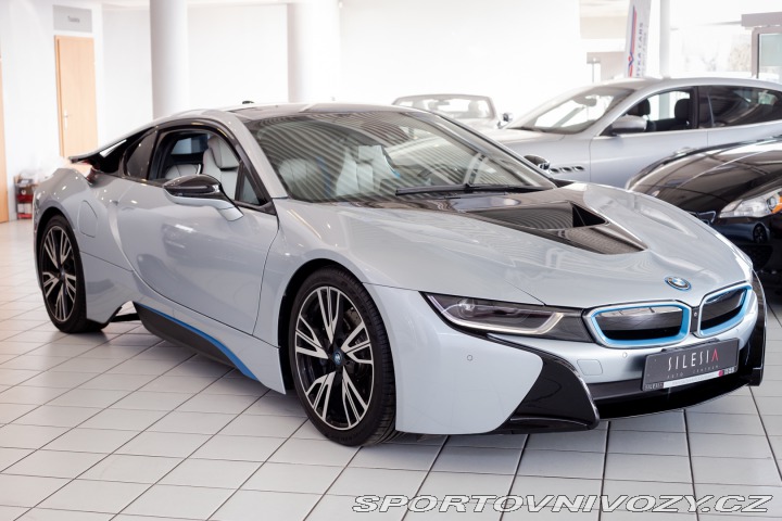BMW i8 2015
