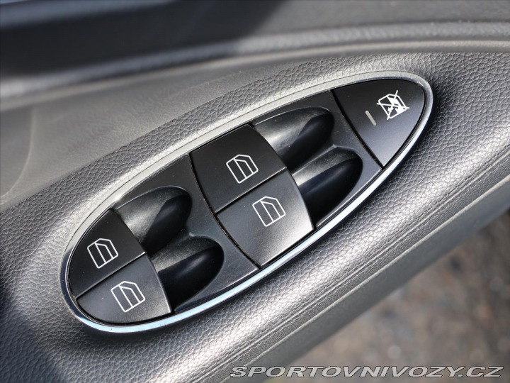 Mercedes-Benz CLS 3,5 350i V6 215kW Aut. Ků 2007