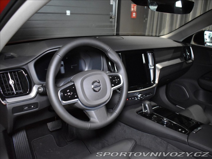 Volvo V60 2,0 T6 AWD PLUS BLIS,Bezk 2025