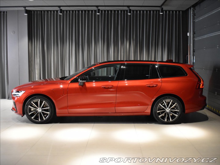 Volvo V60 2,0 T6 AWD PLUS BLIS,Bezk 2025