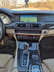 BMW 5 3,0   f11 530d 2011