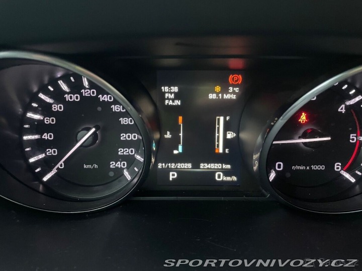 Ostatní značky Ostatní modely Land Rover Discovery Sport 4X4 2015