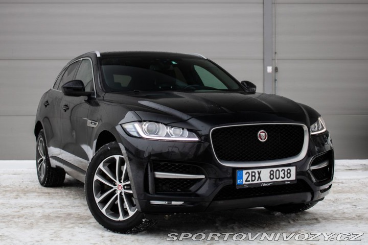 Jaguar F-Pace 1800