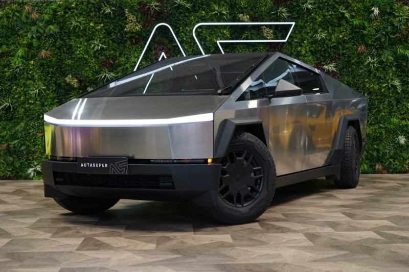 Tesla Ostatní modely Cybertruck Cyberbeast Tri Motor AWD