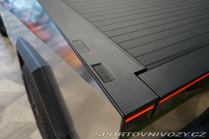 Tesla Ostatní modely Cybertruck Cyberbeast Tri Motor AWD 2024