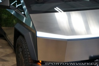 Tesla Ostatní modely Cybertruck Cyberbeast Tri Motor AWD 2024