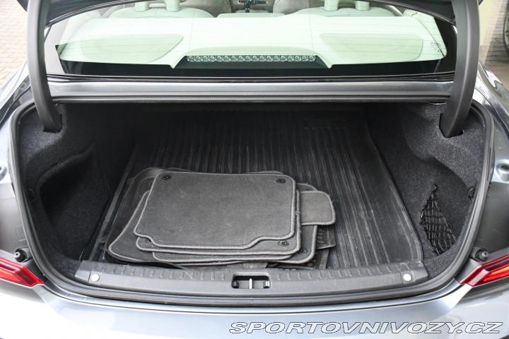 Volvo S90 D5 AWD ČR 2016
