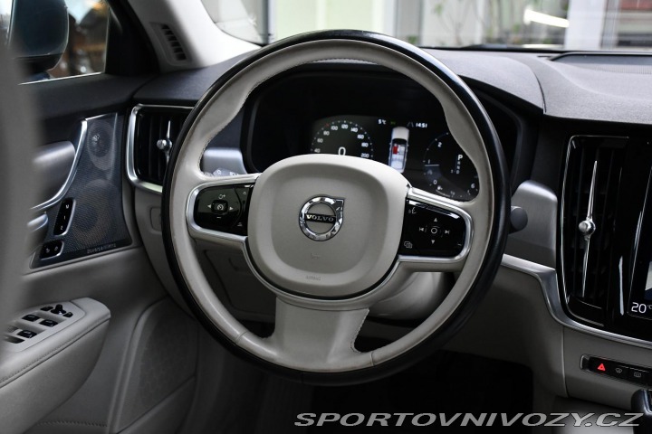 Volvo S90 D5 AWD ČR 2016