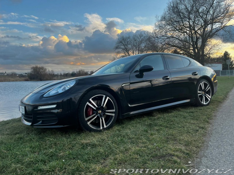 Porsche Panamera 