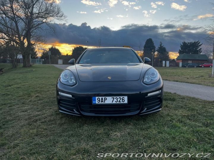 Porsche Panamera  2016