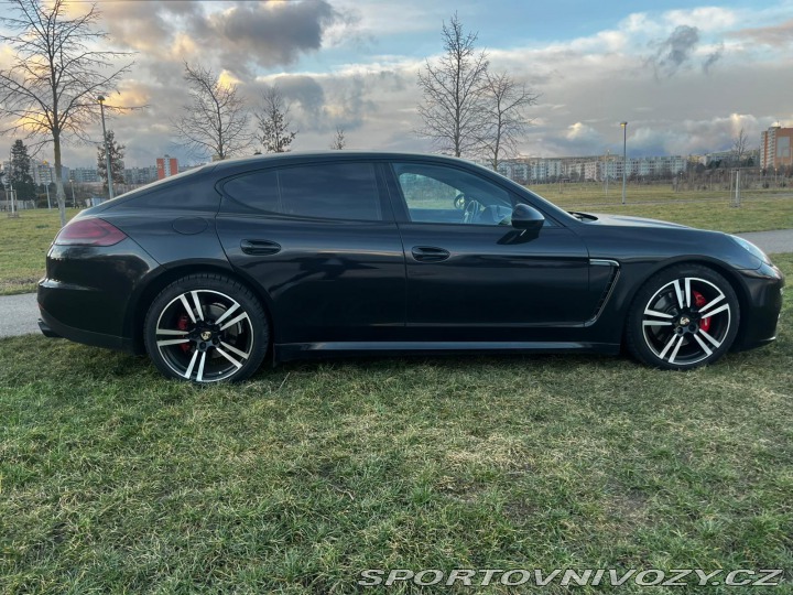 Porsche Panamera  2016