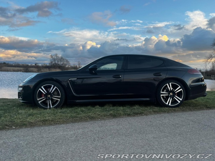 Porsche Panamera  2016