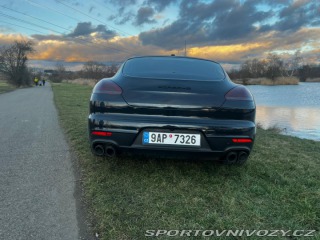 Porsche Panamera  2016