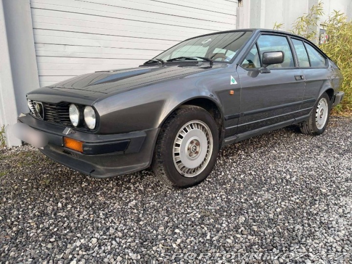 Alfa Romeo GTV V6 2.5 1986
