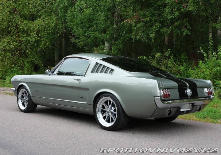 Ford Mustang Fastback Restomod 1965