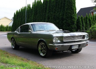 Ford Mustang Fastback Restomod 1965