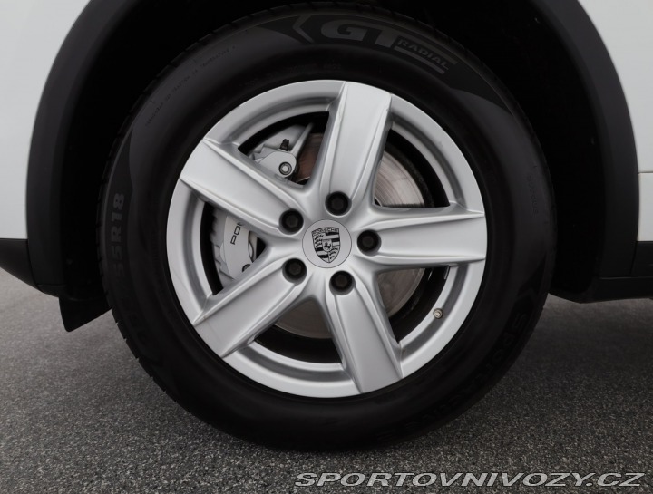 Porsche Cayenne S 2012