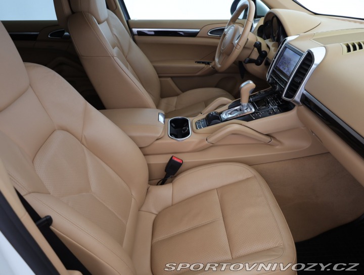 Porsche Cayenne S 2012