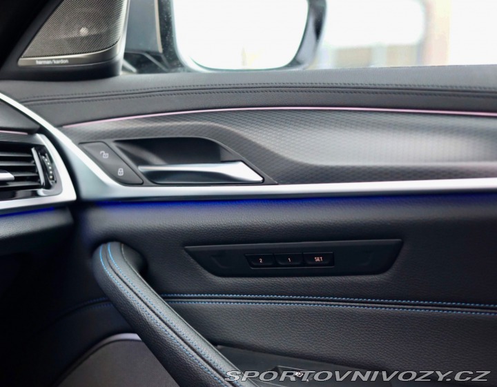 BMW 5 Touring  540i xDrive  245 2022