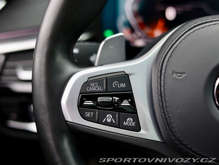 BMW 5 Touring  540i xDrive  245 2022