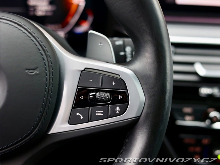 BMW 5 Touring  540i xDrive  245 2022