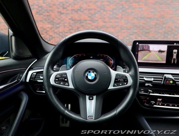 BMW 5 Touring  540i xDrive  245 2022