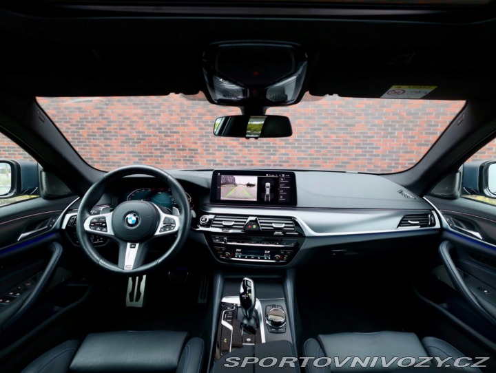 BMW 5 Touring  540i xDrive  245 2022