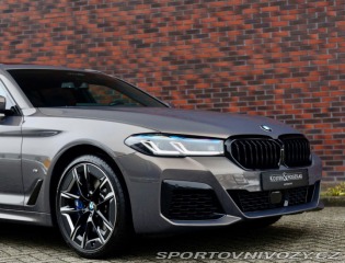 BMW 5 Touring  540i xDrive  245 2022