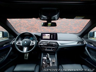 BMW 5 Touring  540i xDrive  245 2022