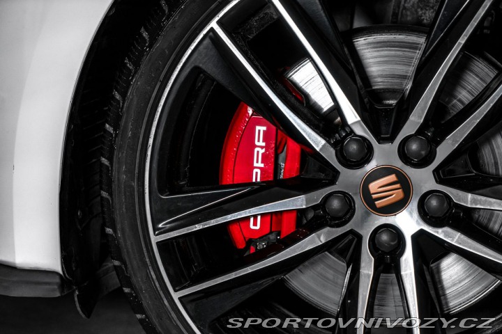 Seat Leon ST Cupra 4Drive 370HP 1800